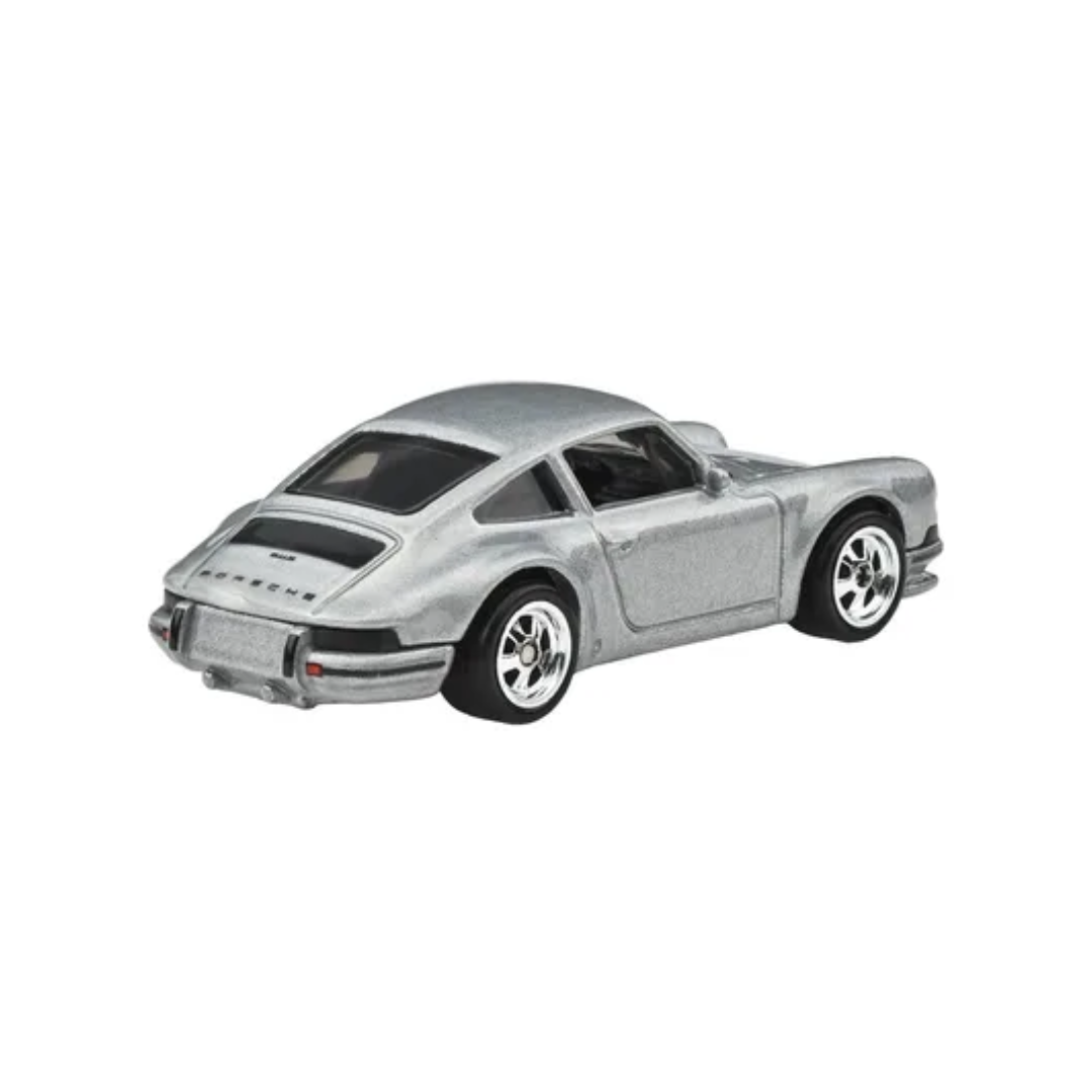 Hot Wheels Premium Pop Culture Top Gun: Maverick ’71 Porsche 911