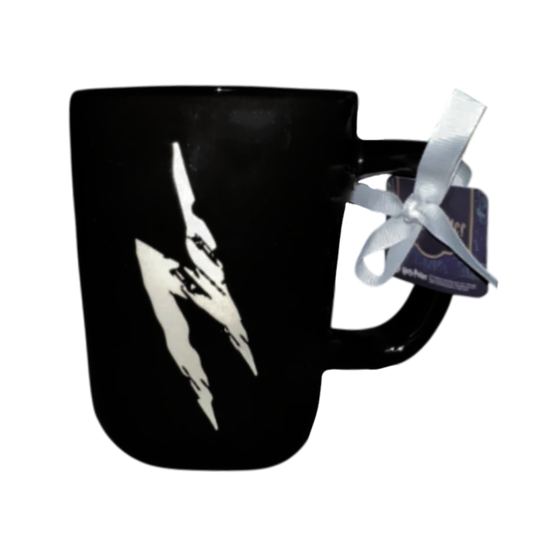 Rae Dunn x Harry Potter – Taza “The Boy Who Lived”