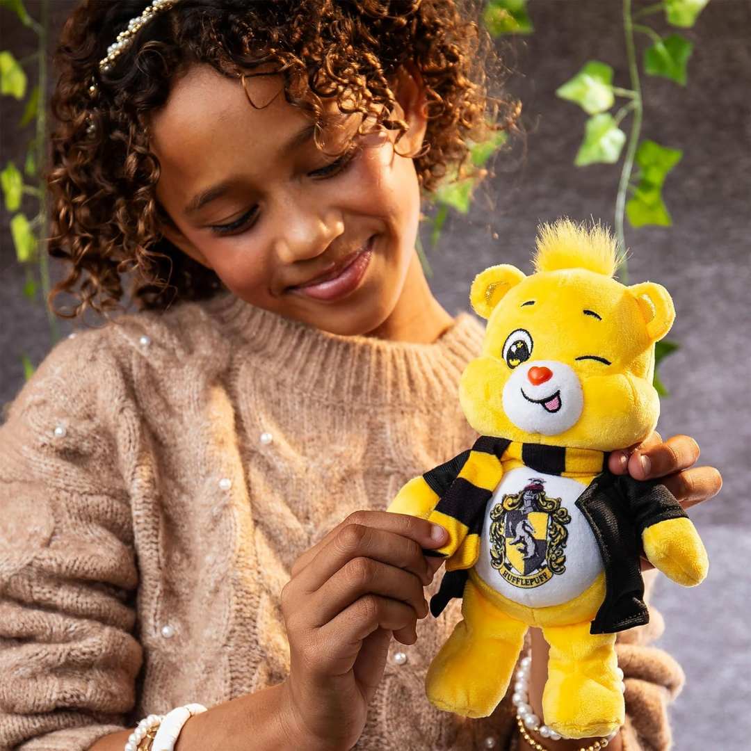 Peluche Harry Potter x Care Bears - Hufflepuff