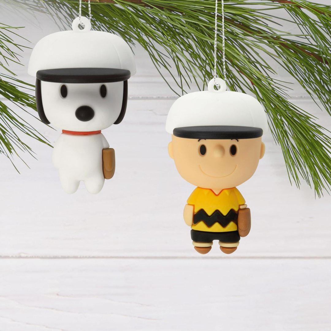 Adorno sorpresa Peanuts Edición Baseball — Hallmark
